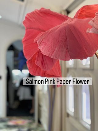 Paper Flower in a vibrant colour #pomoomtime #pompomtimeflowers #prague #events #paperart